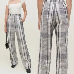 Reformation vesta pants
Chelsea